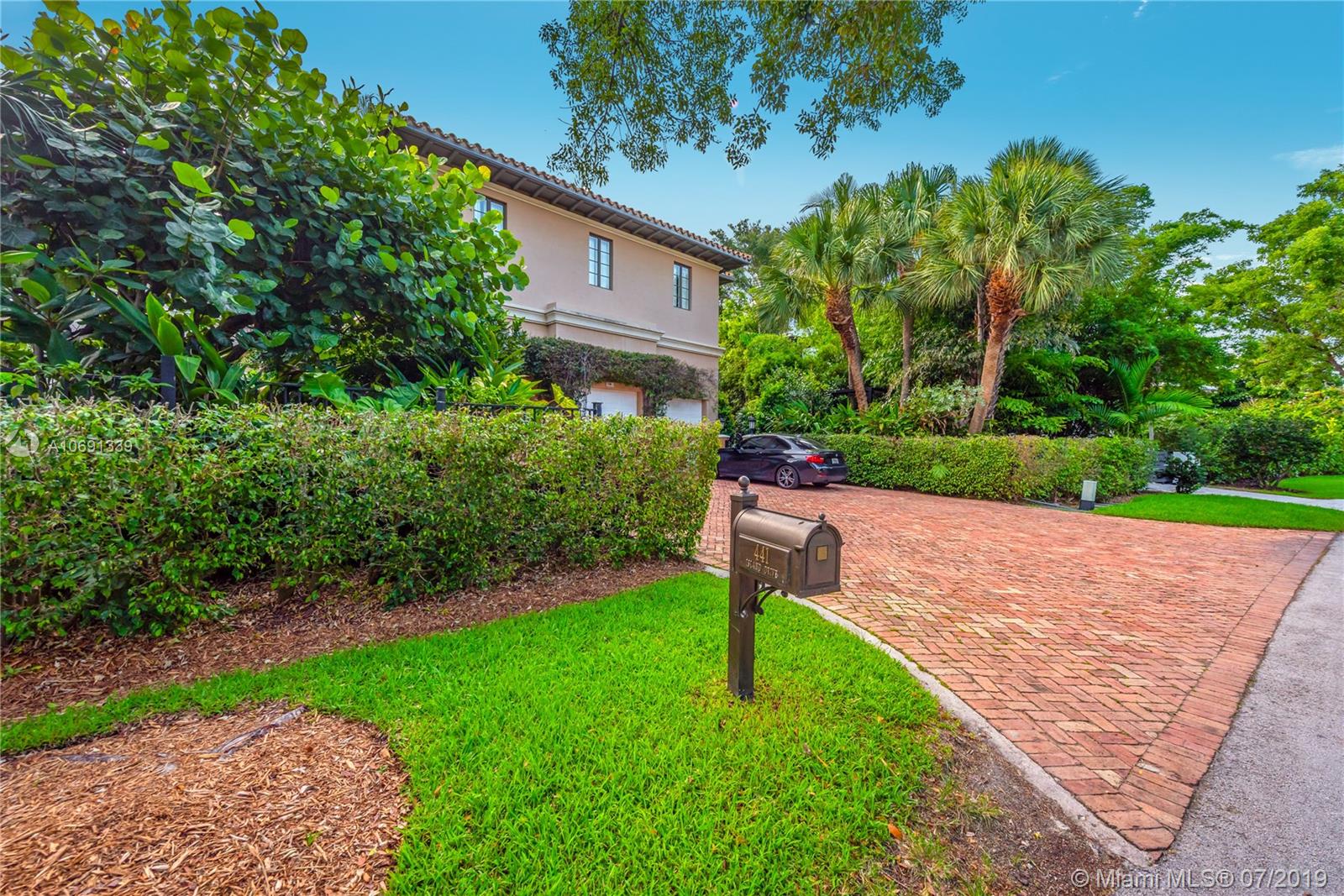 CAPE FLORIDA - Residential