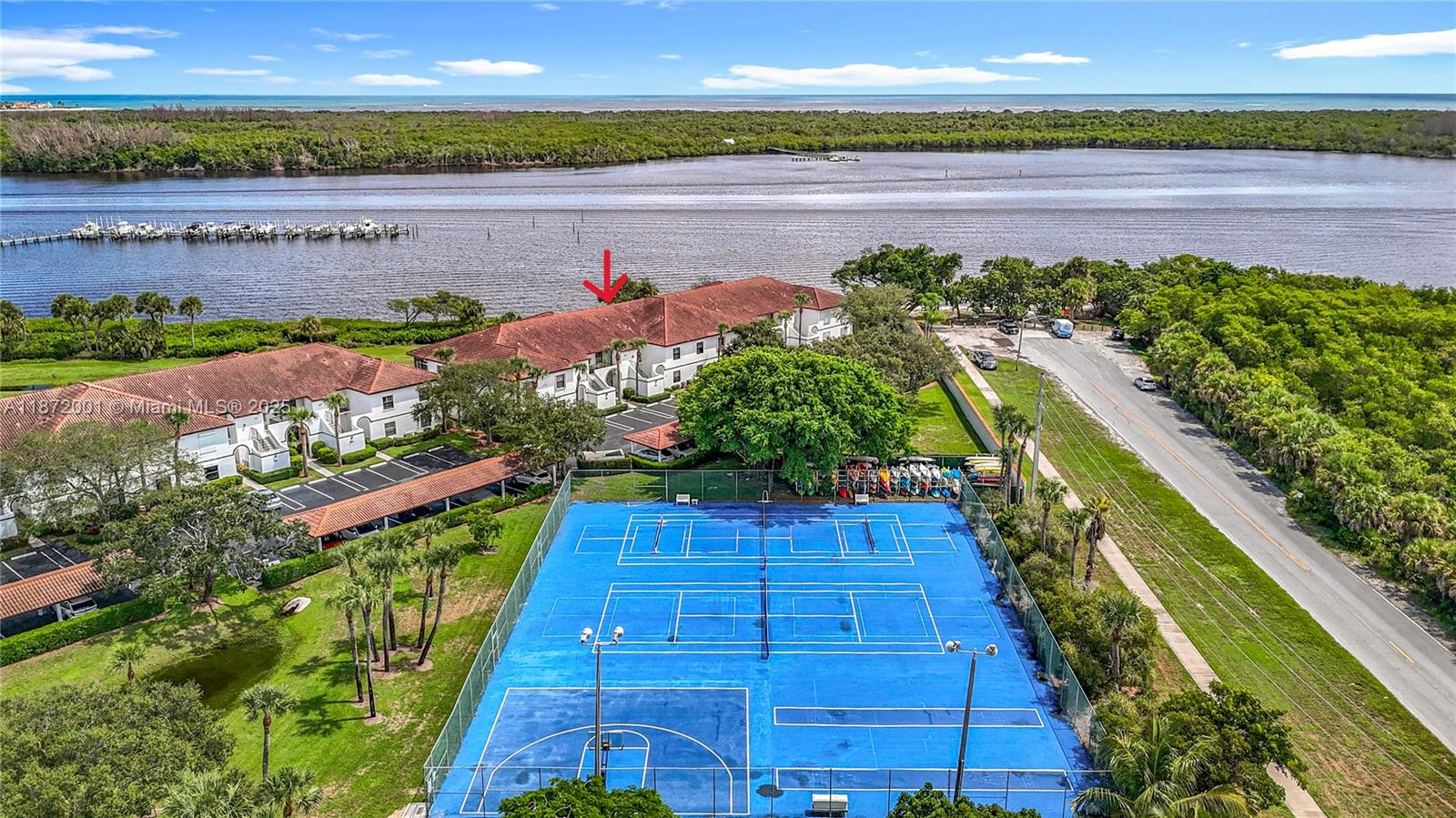 HANSONS LANDING CONDO - Residential