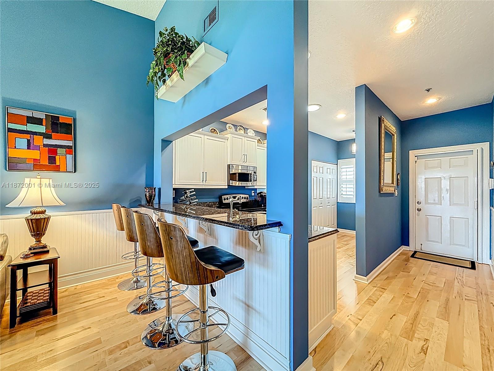 HANSONS LANDING CONDO - Residential