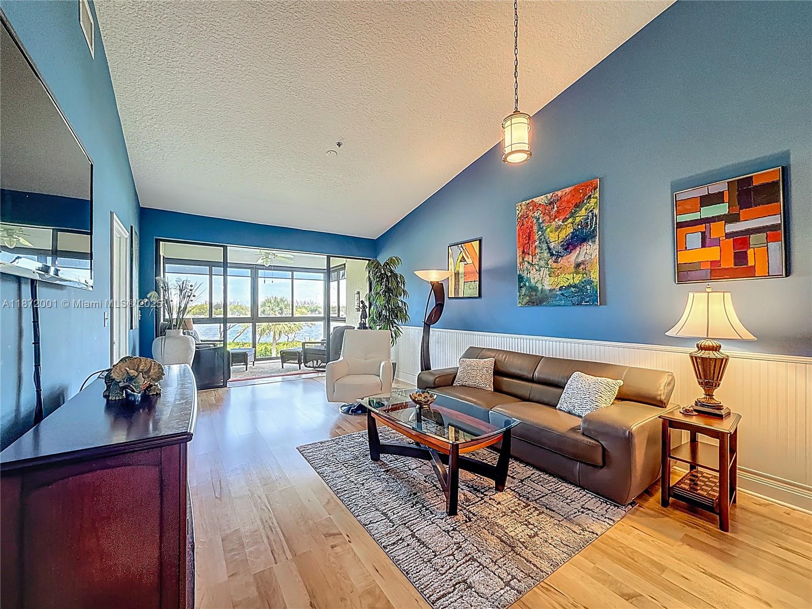 HANSONS LANDING CONDO - Residential