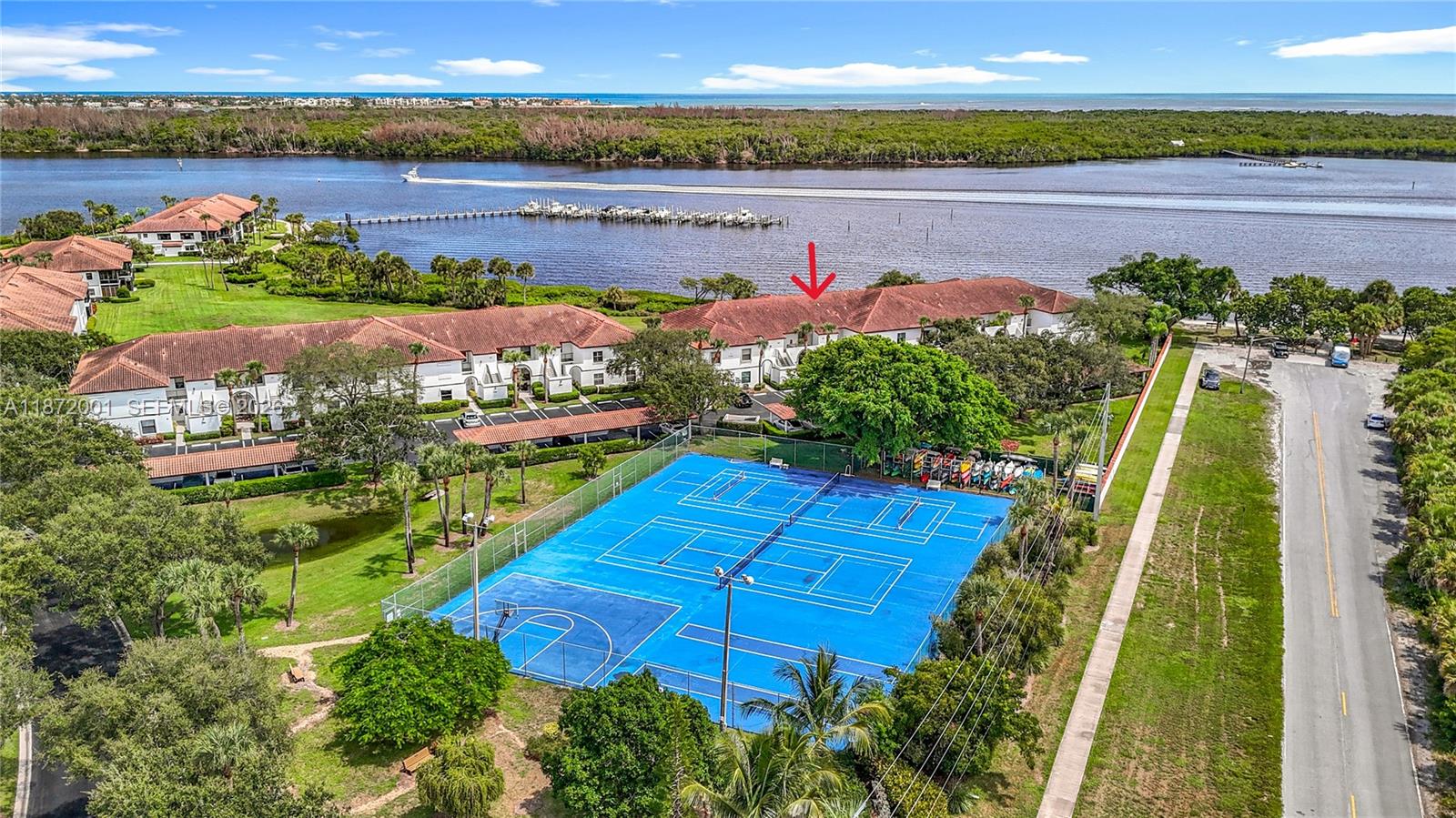 HANSONS LANDING CONDO - Residential