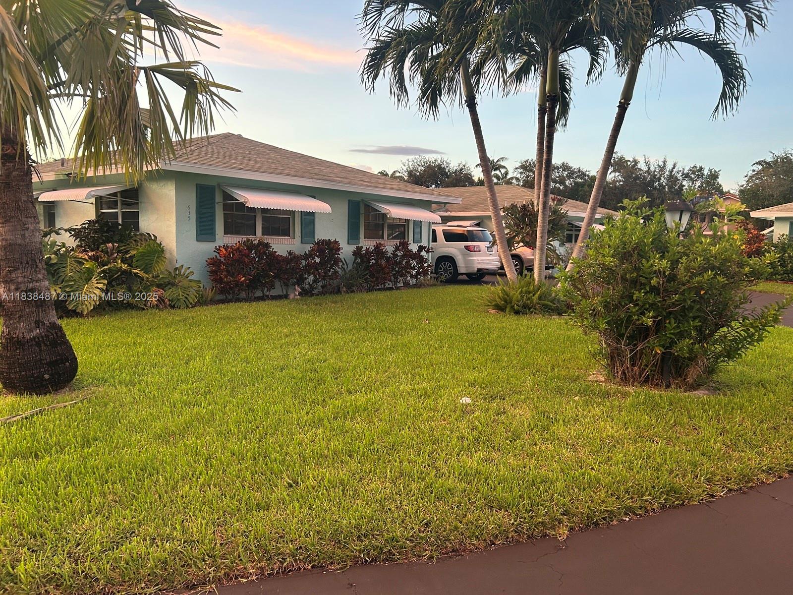 COUNTRY MANORS CONDO - Residential