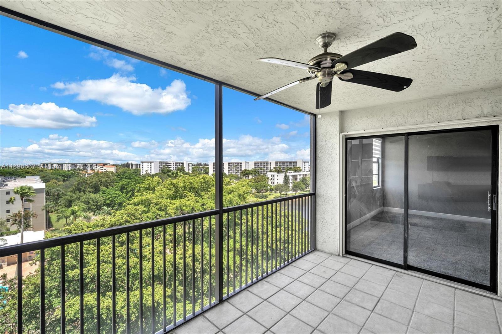 CYPRESS BEND CONDOMINIUM - Residential
