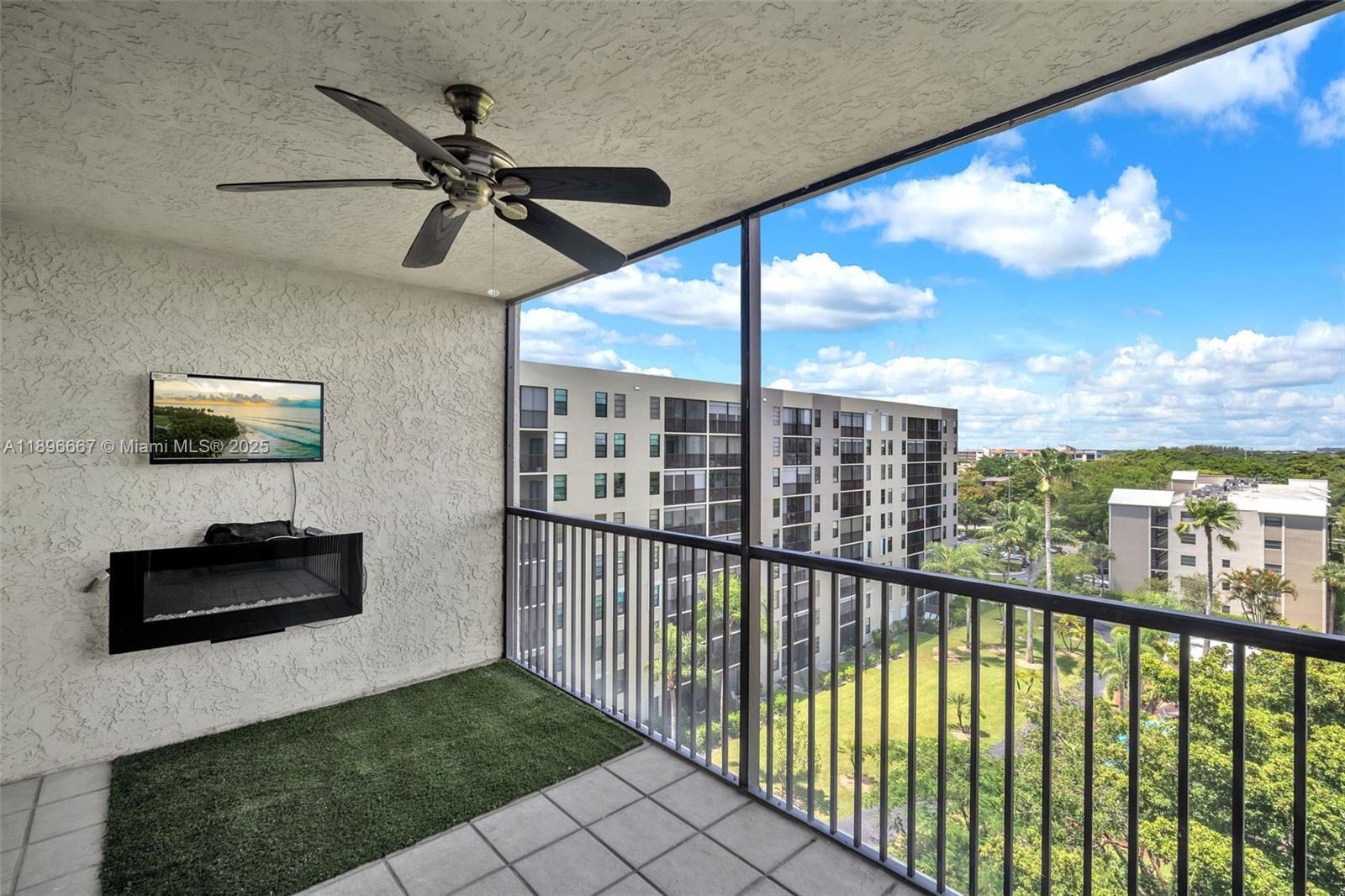 CYPRESS BEND CONDOMINIUM - Residential