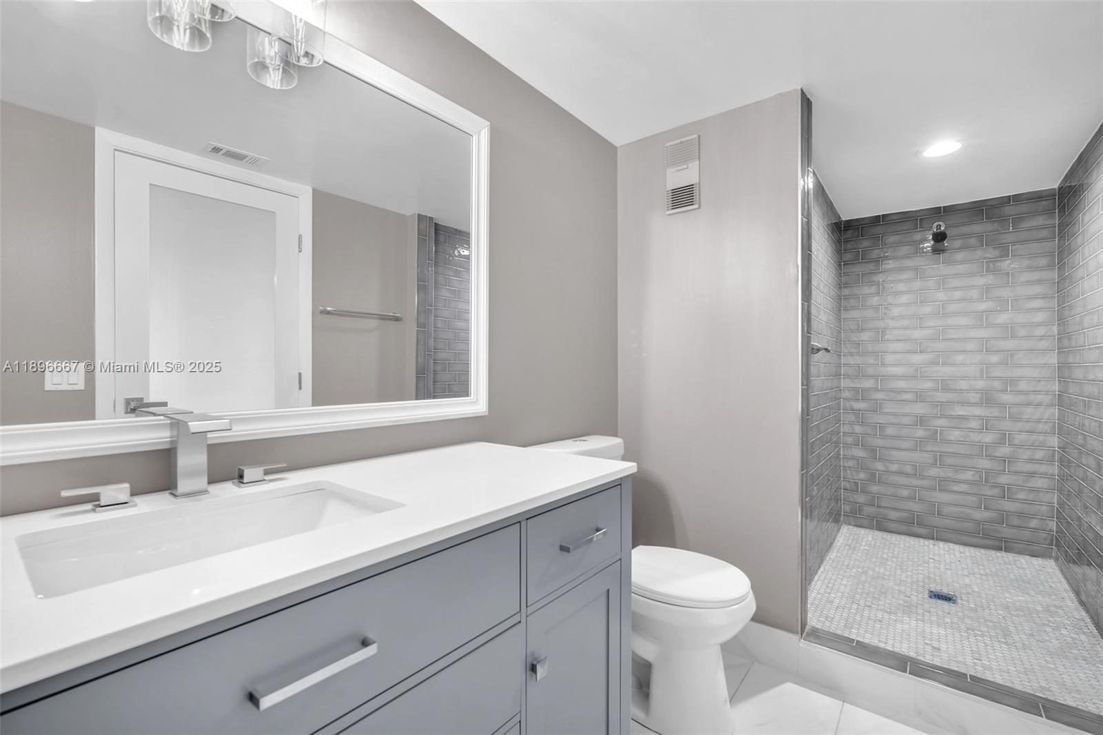 CYPRESS BEND CONDOMINIUM - Residential
