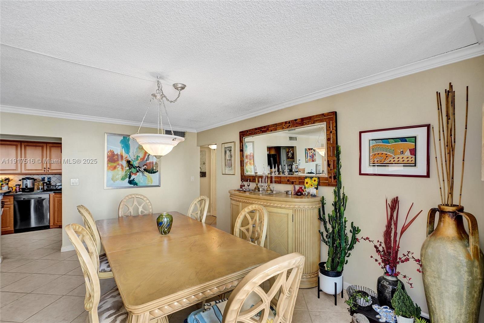 TRAFALGAR TOWERS CONDOMIN - Residential