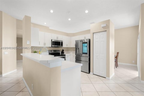 Tiny photo for 1414 Banyan Way, Weston, FL 33327 (MLS # A12041915)