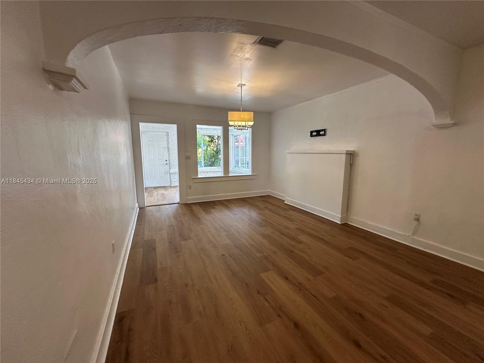 267 NW 33rd St