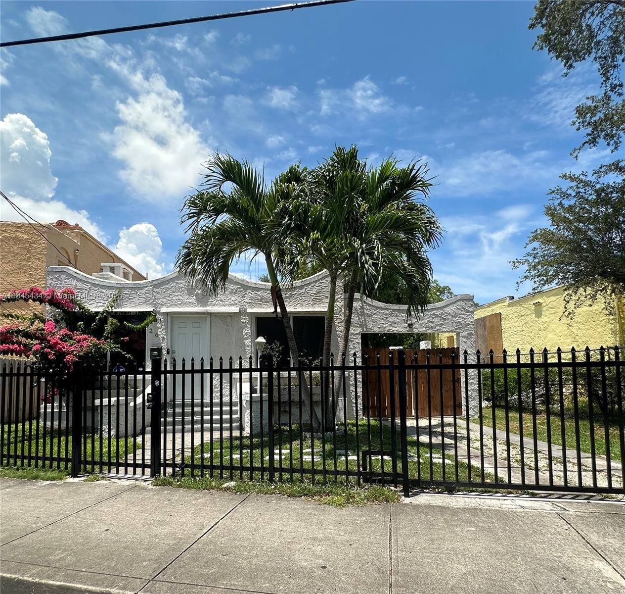 267 NW 33rd St