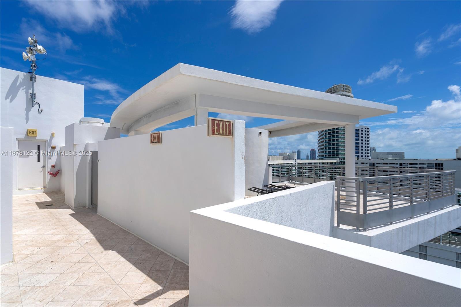 CAPRI SOUTH BEACH CONDO - Residential