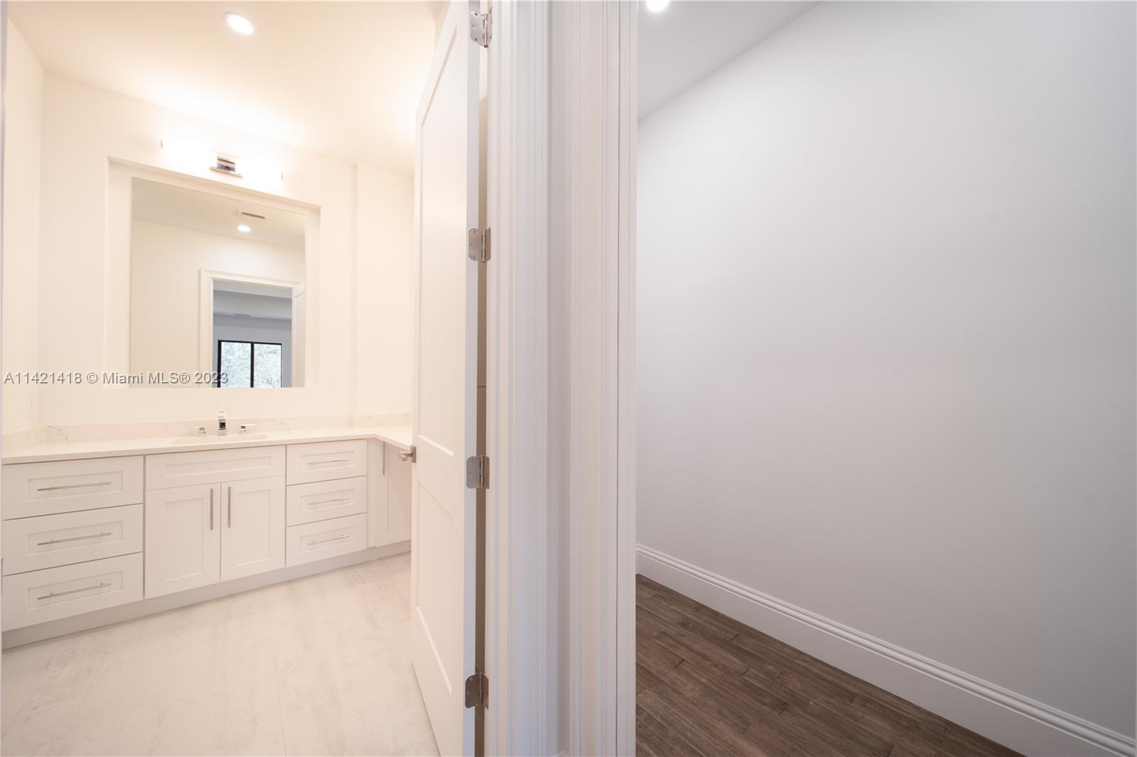 MARTHA BRIGHT FARMS - Residential