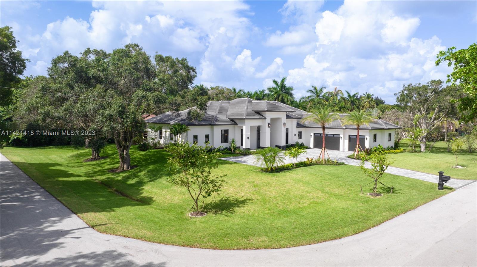 MARTHA BRIGHT FARMS - Residential