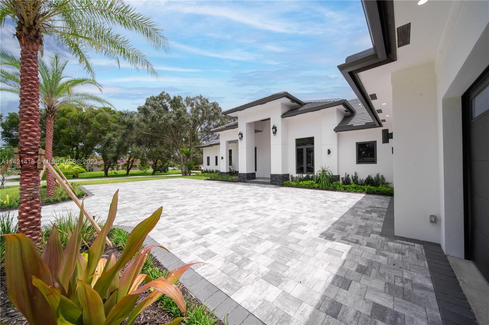 MARTHA BRIGHT FARMS - Residential