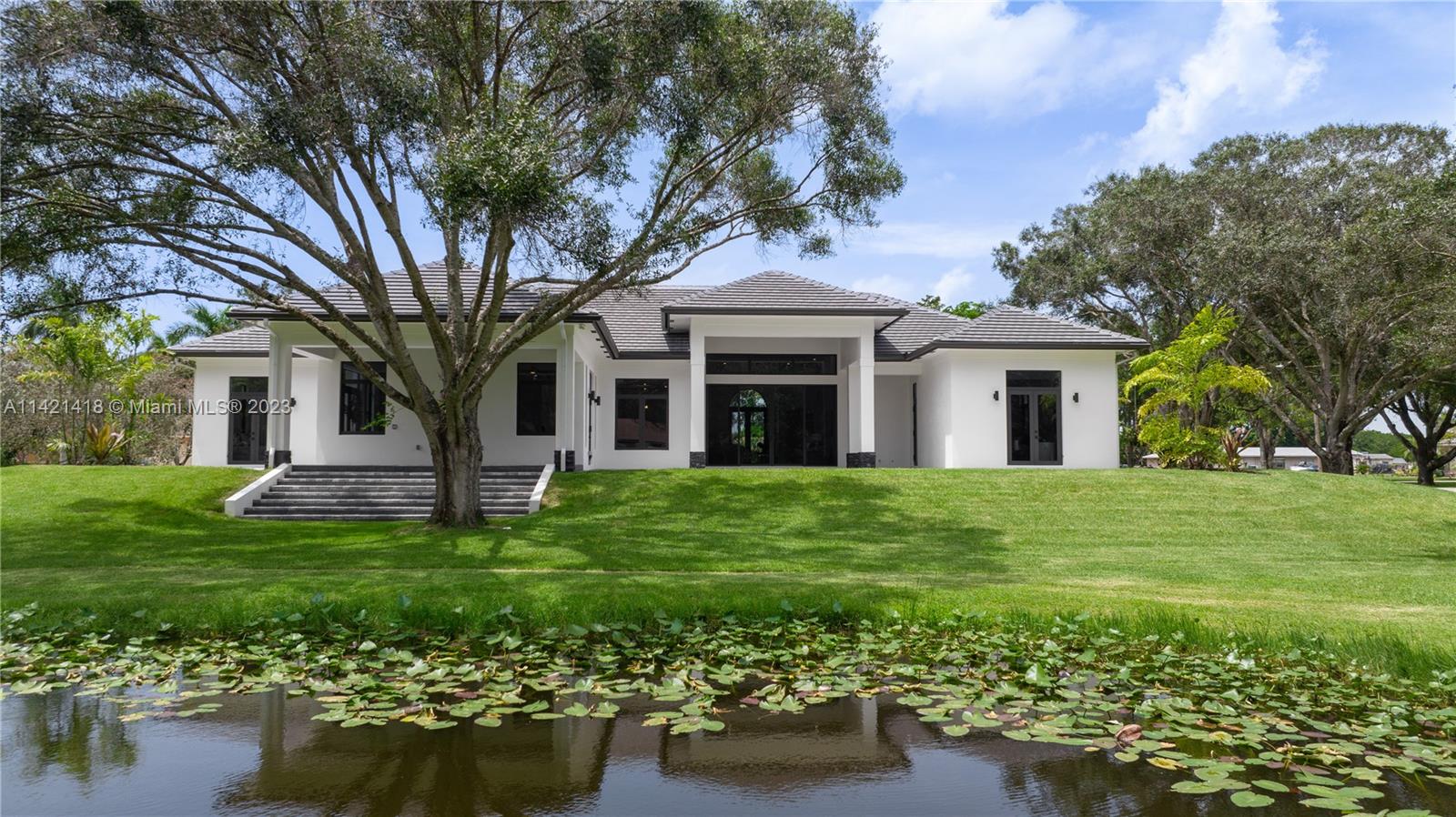 MARTHA BRIGHT FARMS - Residential