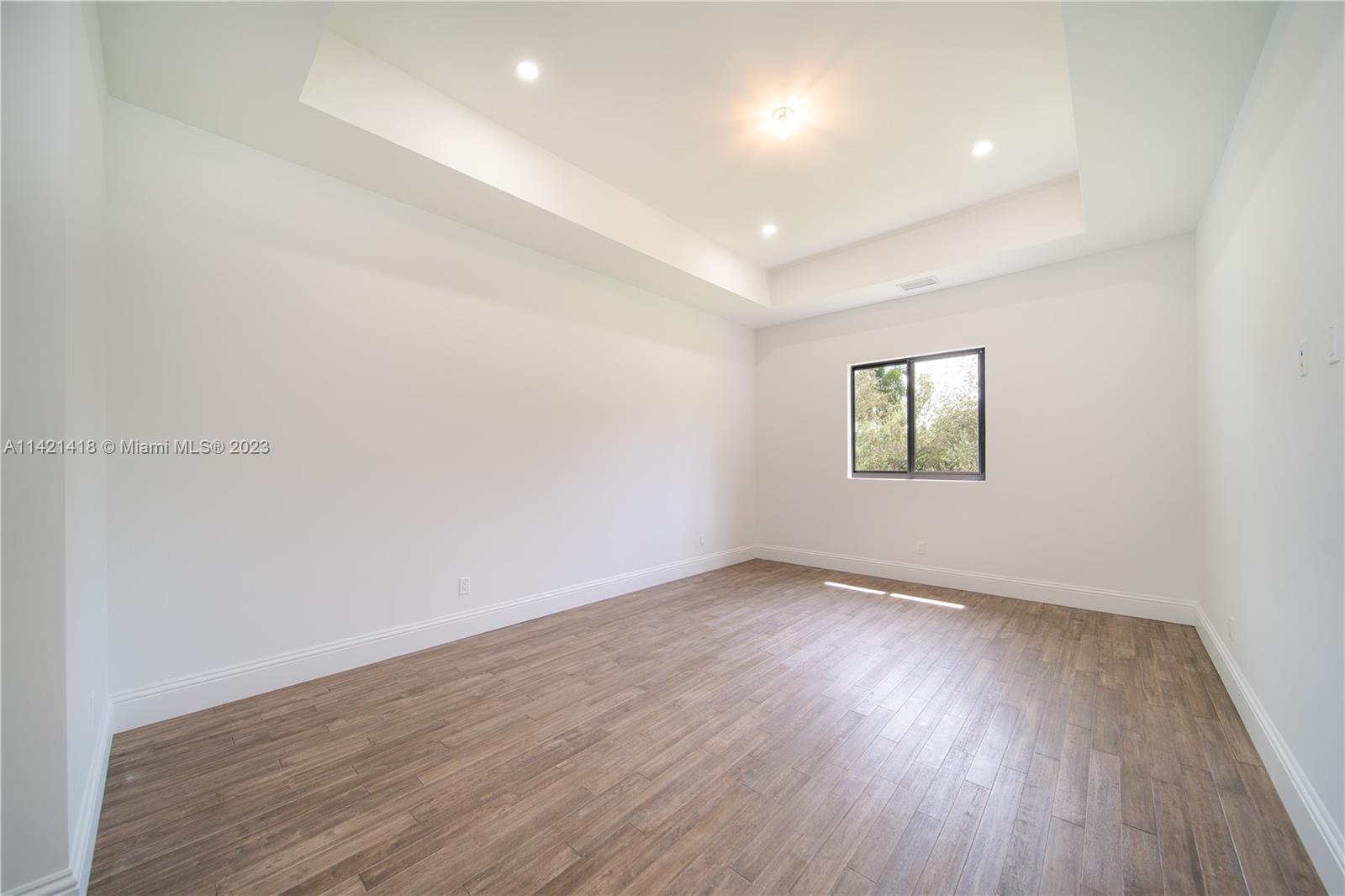 MARTHA BRIGHT FARMS - Residential