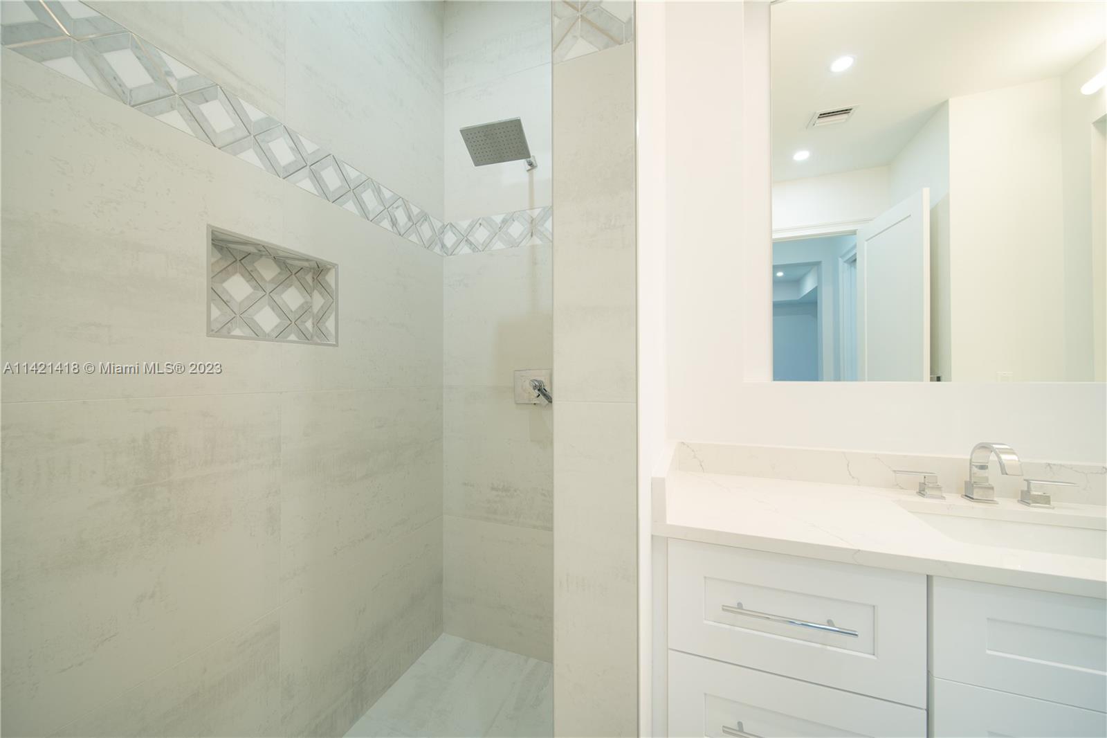 MARTHA BRIGHT FARMS - Residential