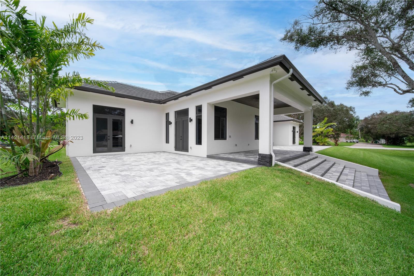 MARTHA BRIGHT FARMS - Residential