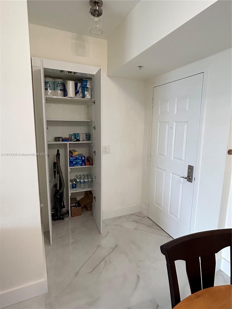 PUERTA DE PALMAS CONDO - Residential Lease