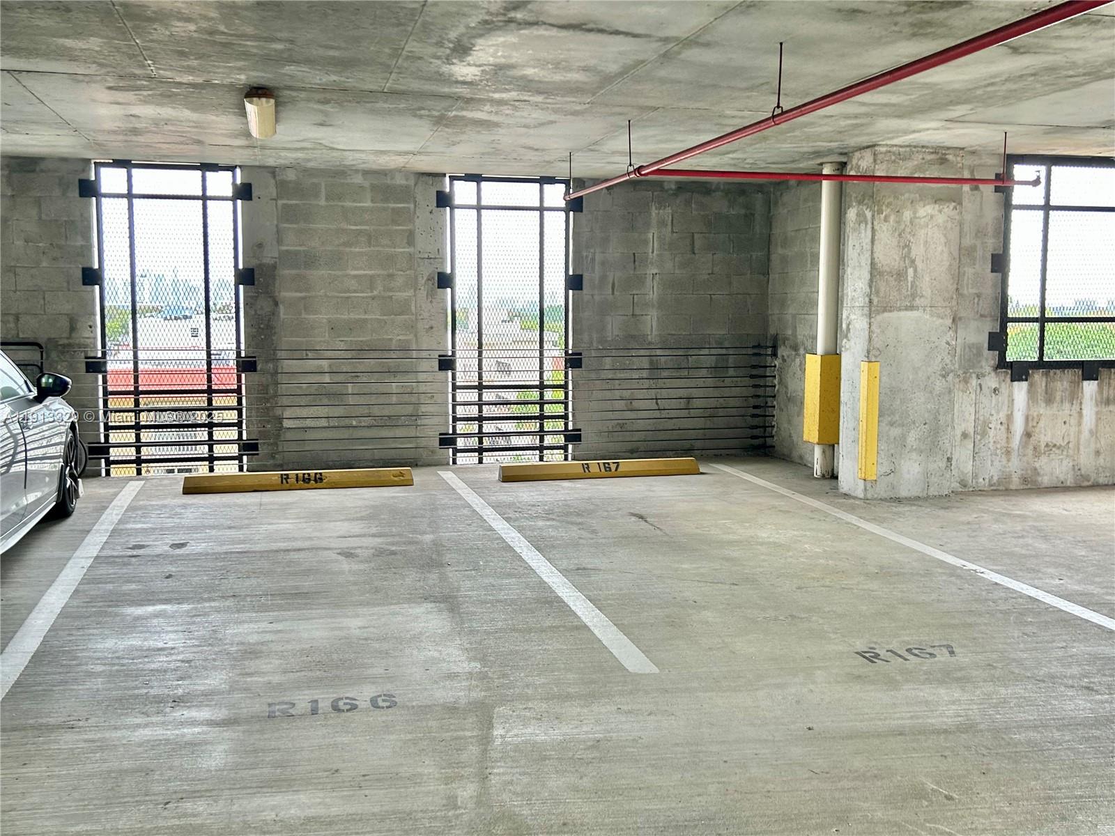 PUERTA DE PALMAS CONDO - Residential Lease