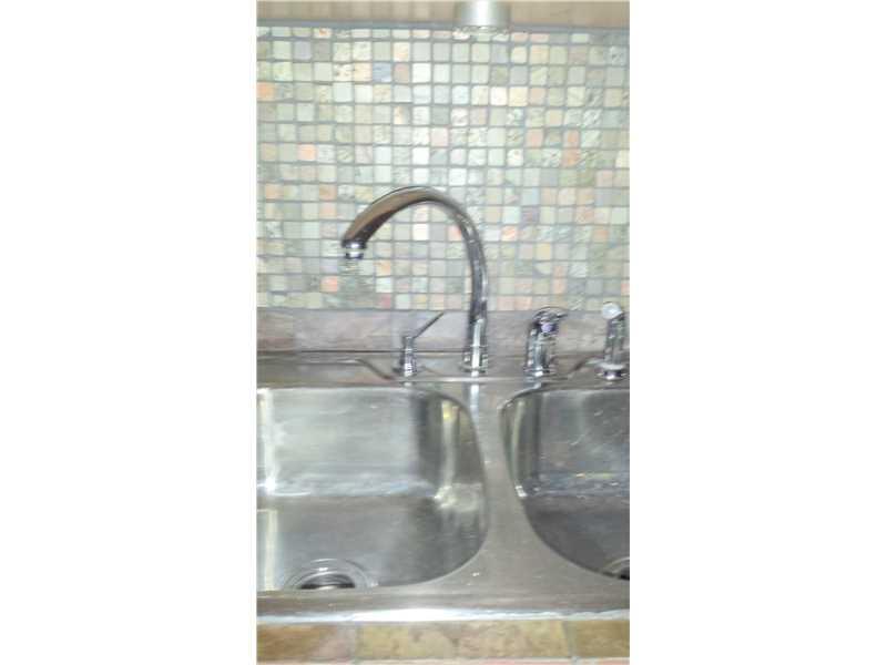 KENDALL HEIGHTS CONDO - Residential Lease