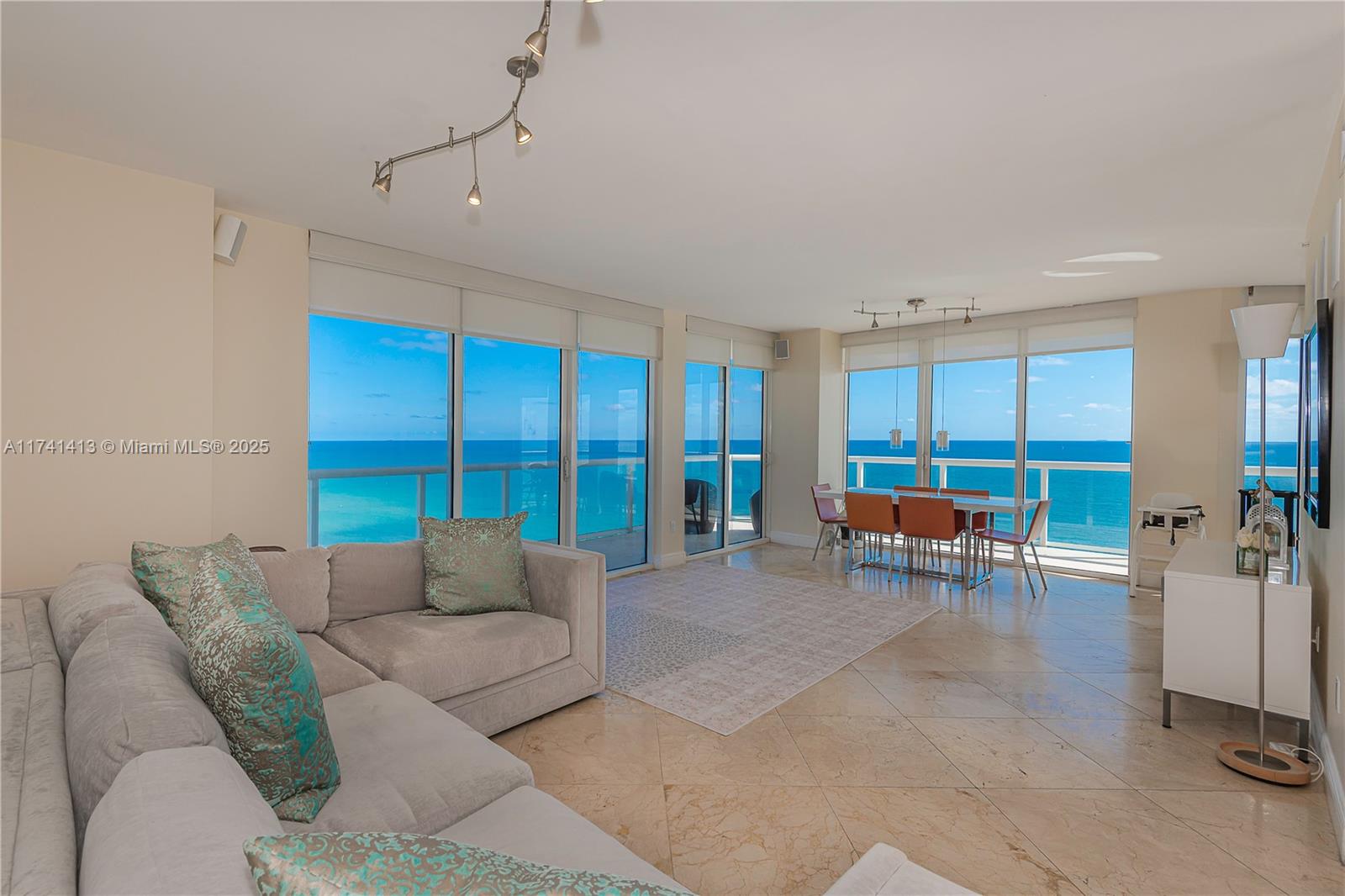 6365 Se Collins Ave 1601, Miami Beach, Miami-Dade County, Florida - 3 Bedrooms  
3 Bathrooms - 