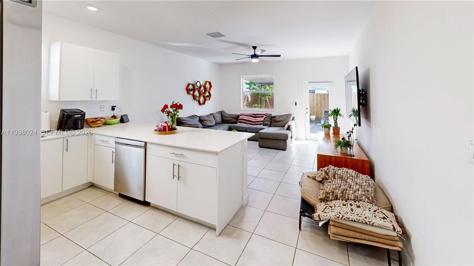 KEYS-GATE NO 1 - Residential