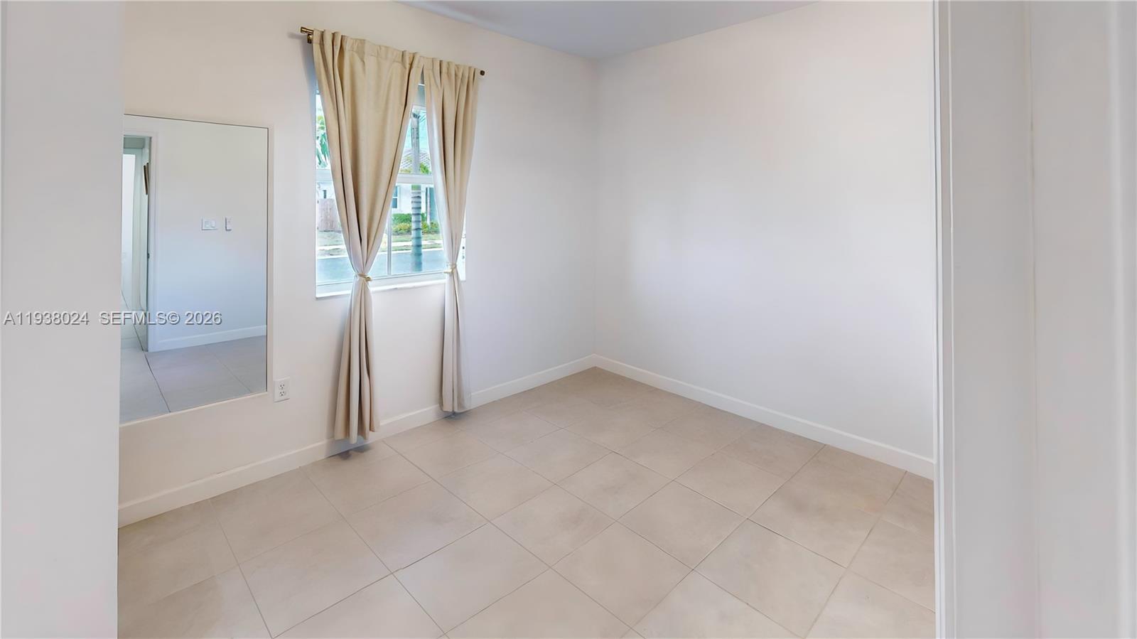 KEYS-GATE NO 1 - Residential