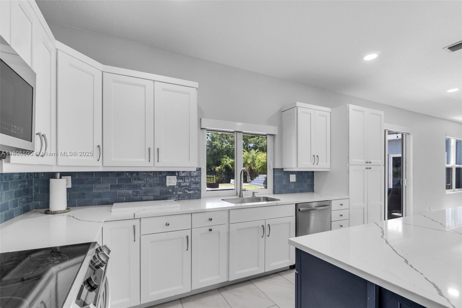 RAINBOW LAKES TR A - ONE - Residential