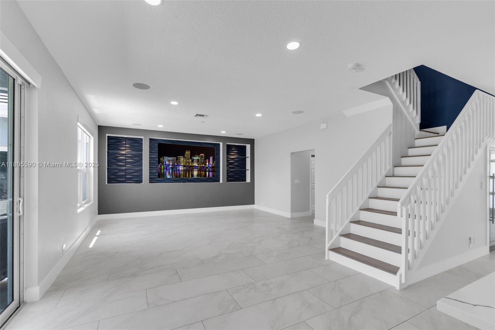 RAINBOW LAKES TR A - ONE - Residential