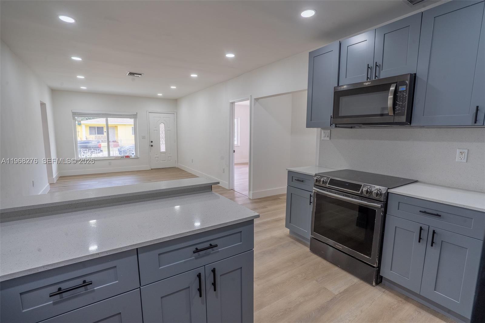 PARA VILLA HEIGHTS - Residential