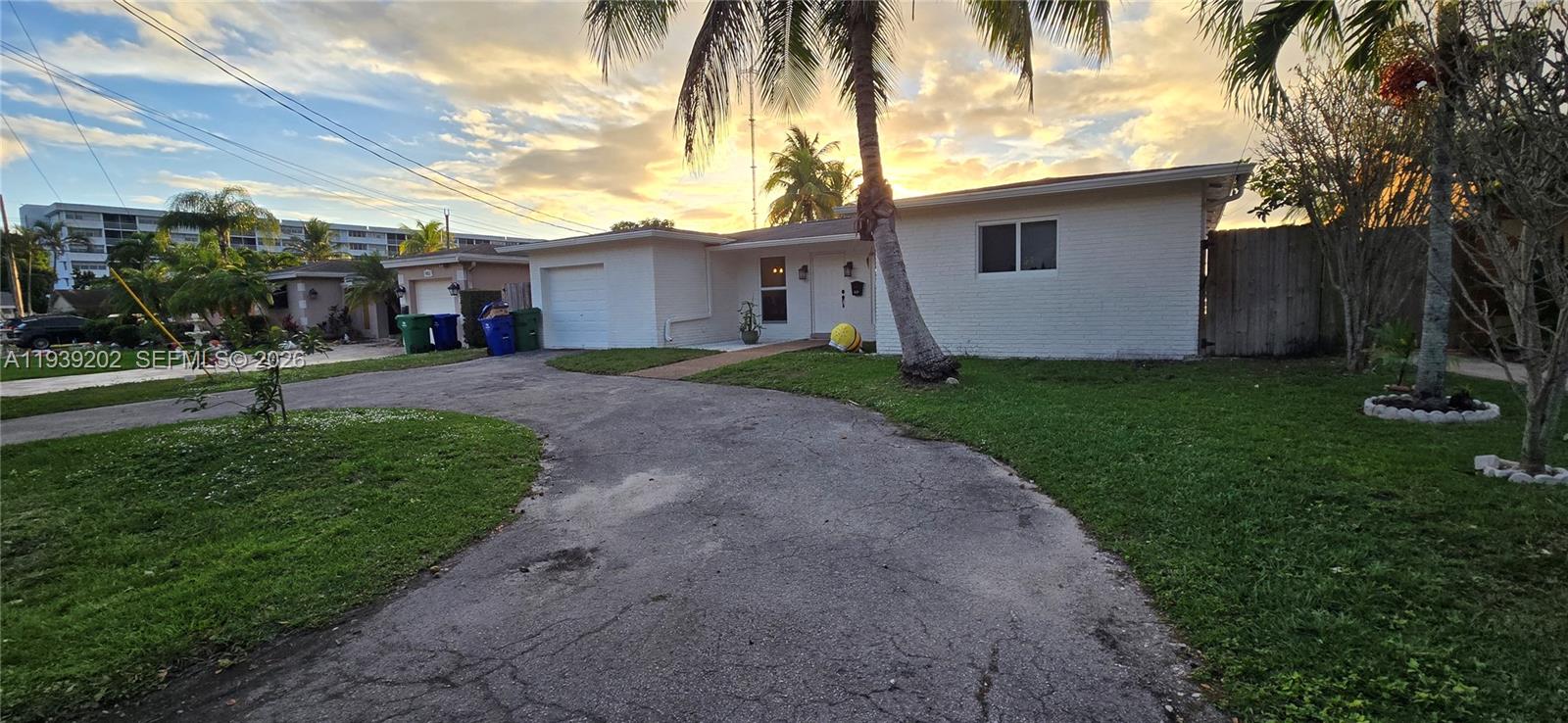 MIRAMAR ISLES SEC 1 - Residential