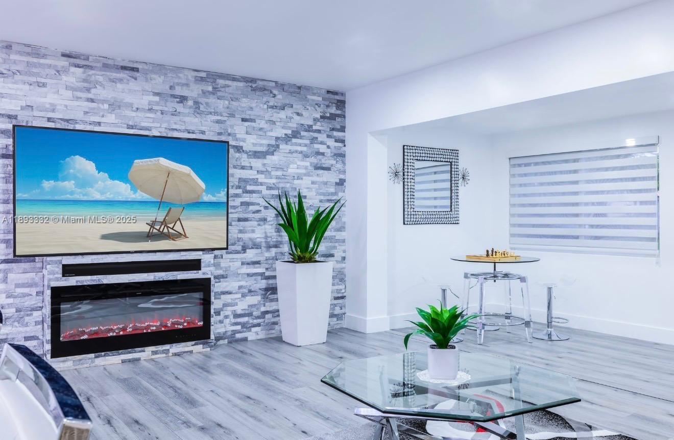 REV PL SEC 2 CC ESTATES - Residential Lease