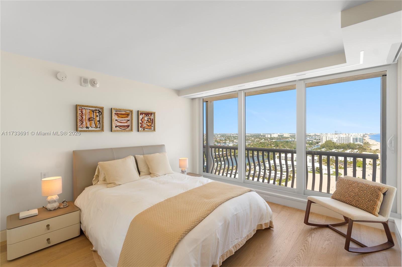 POINT OF AMERICAS PHASE I - Residential Lease