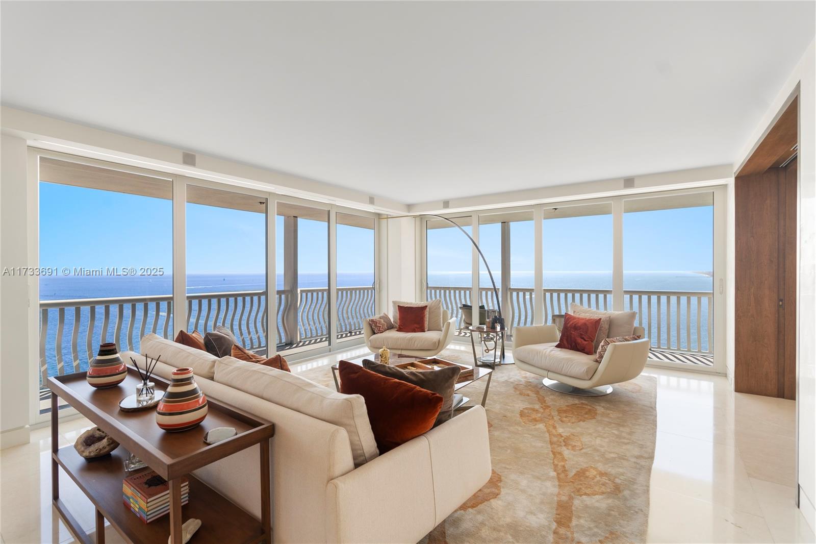 POINT OF AMERICAS PHASE I - Residential Lease