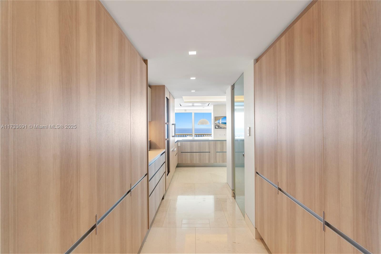 POINT OF AMERICAS PHASE I - Residential Lease