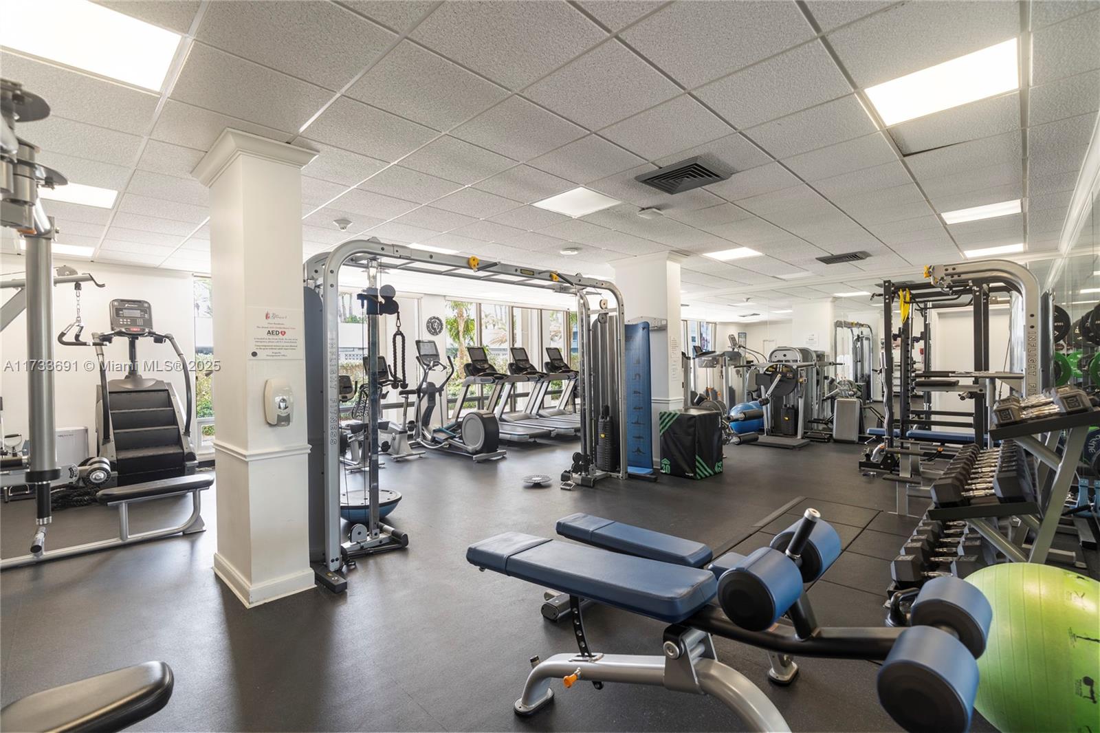 POINT OF AMERICAS PHASE I - Residential Lease