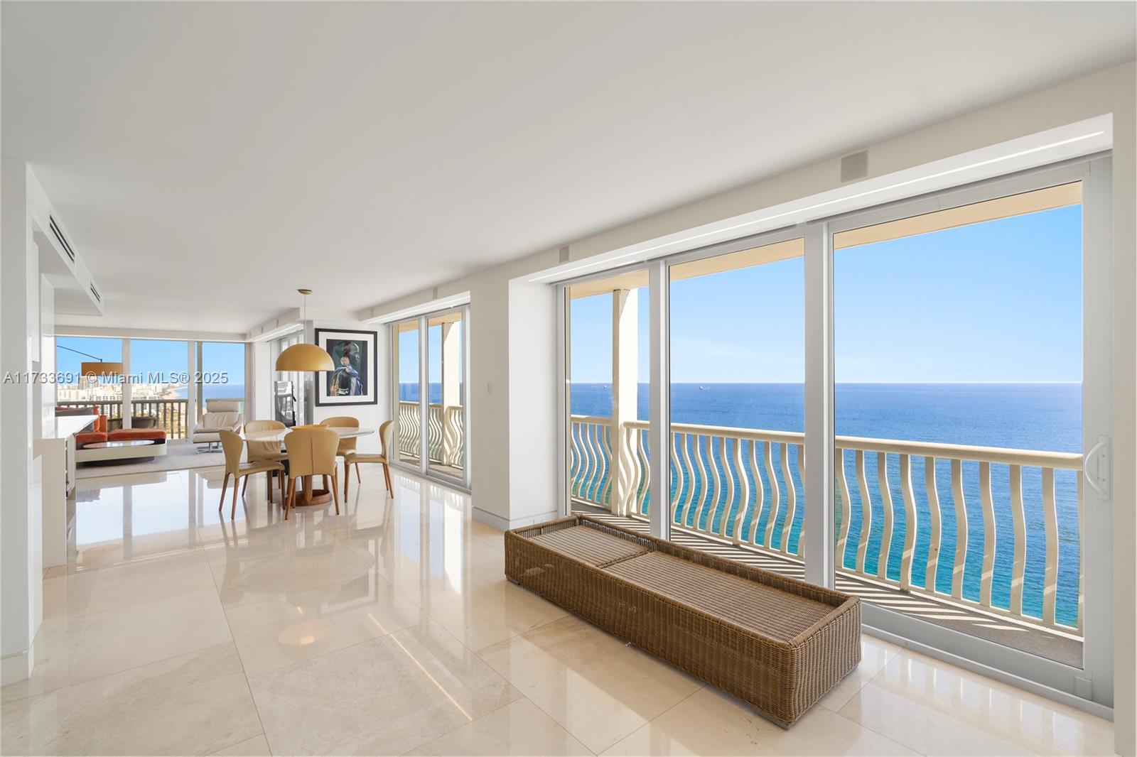 POINT OF AMERICAS PHASE I - Residential Lease