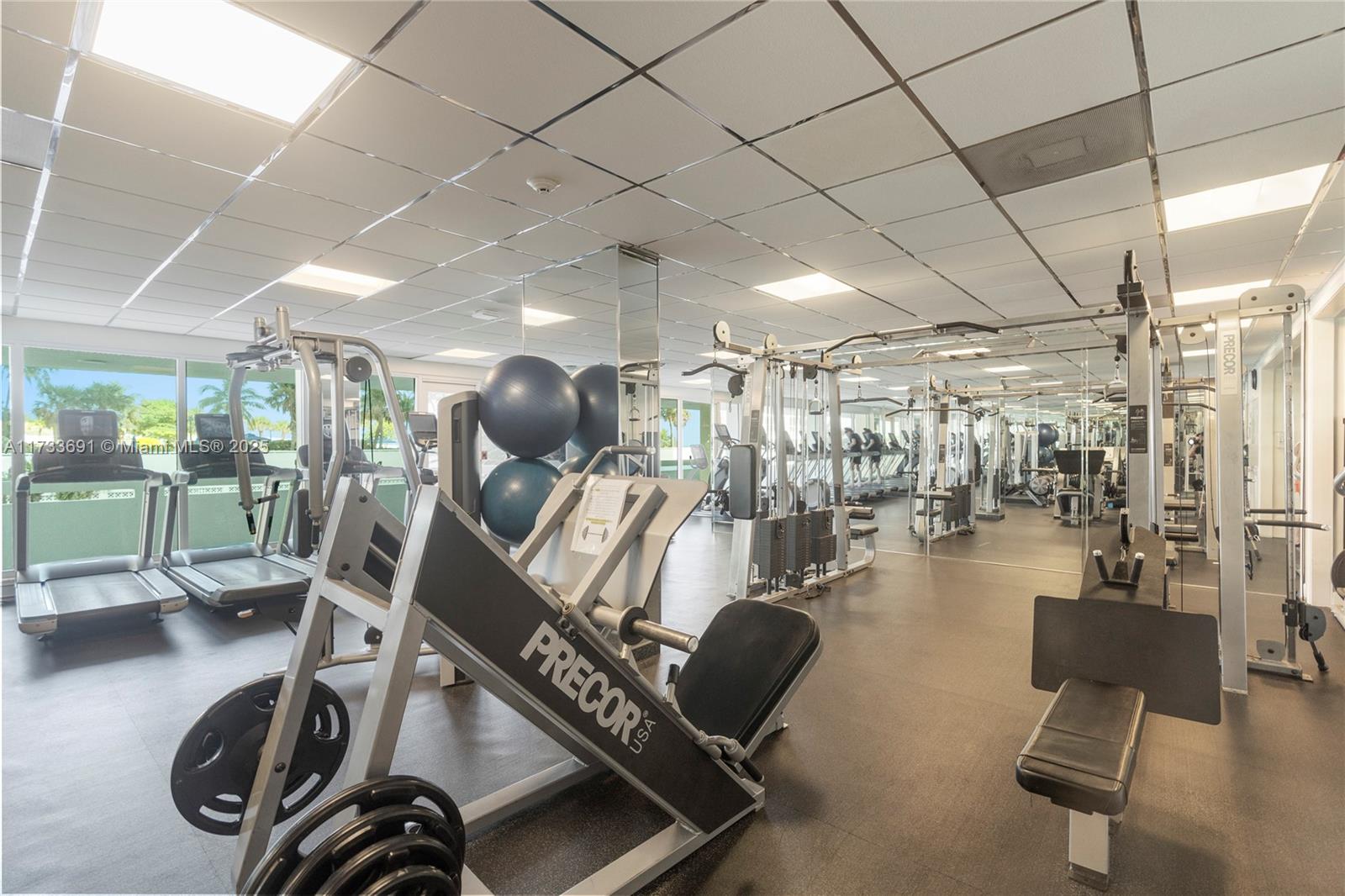 POINT OF AMERICAS PHASE I - Residential Lease