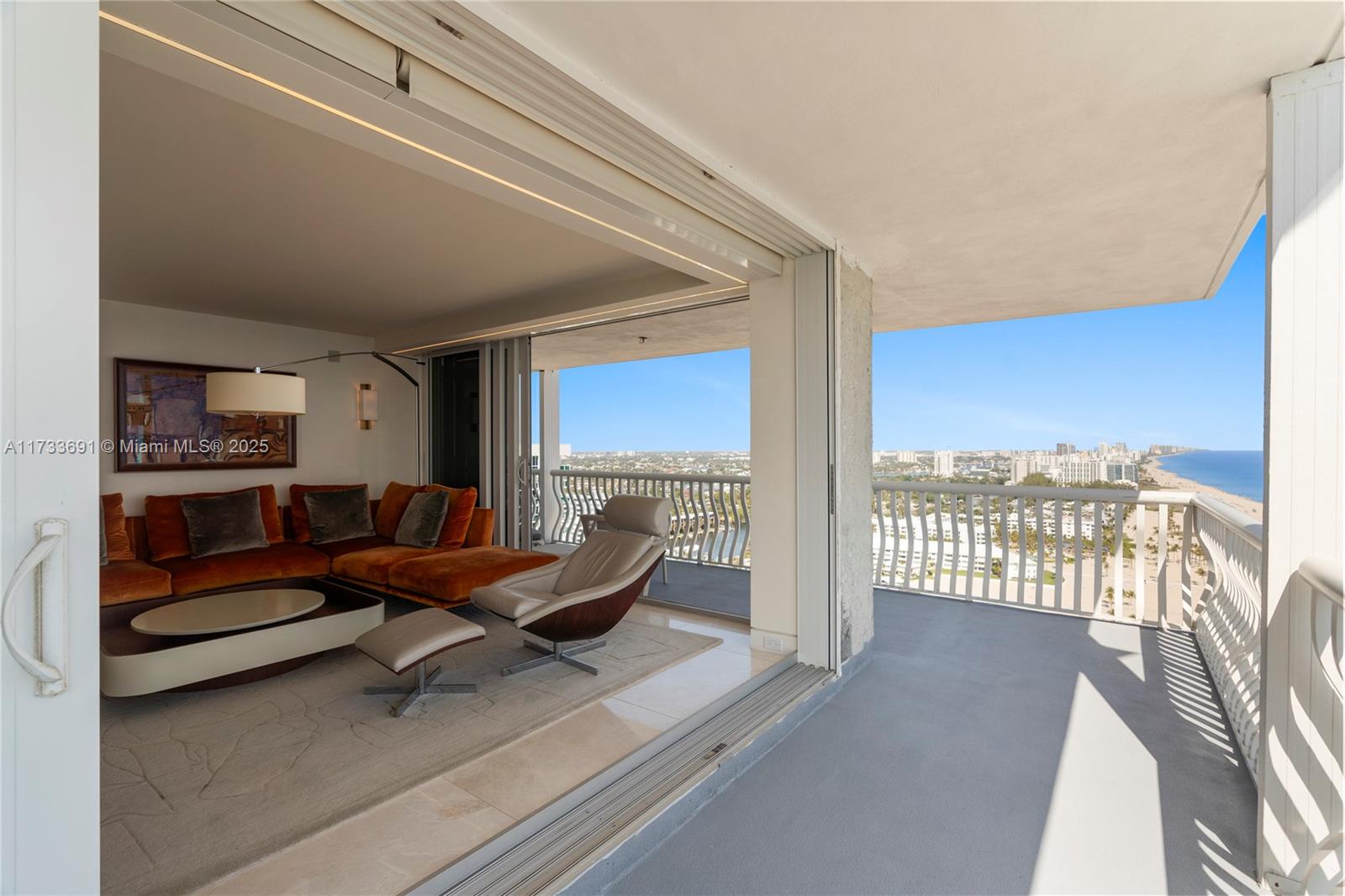 POINT OF AMERICAS PHASE I - Residential Lease