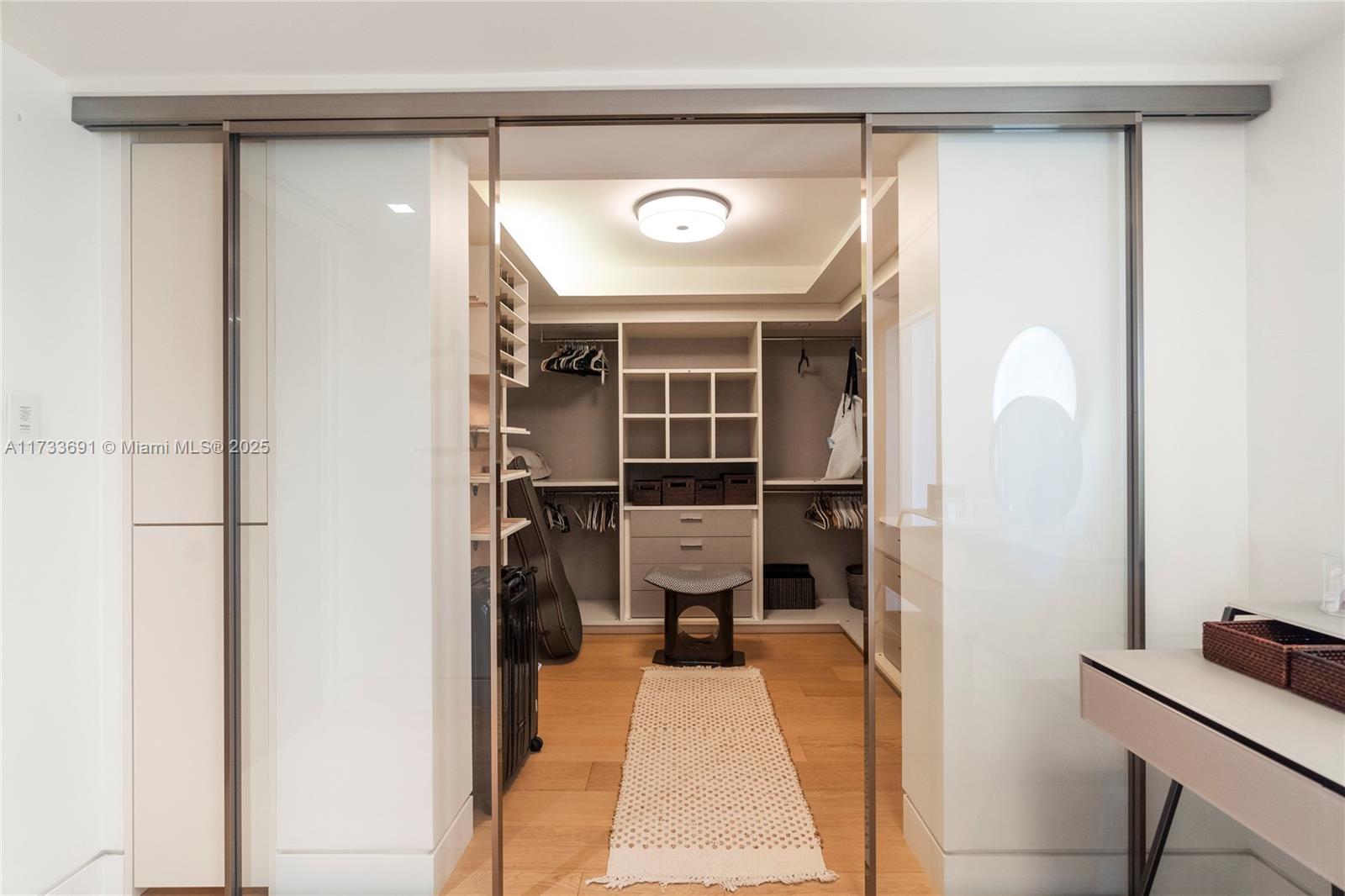 POINT OF AMERICAS PHASE I - Residential Lease
