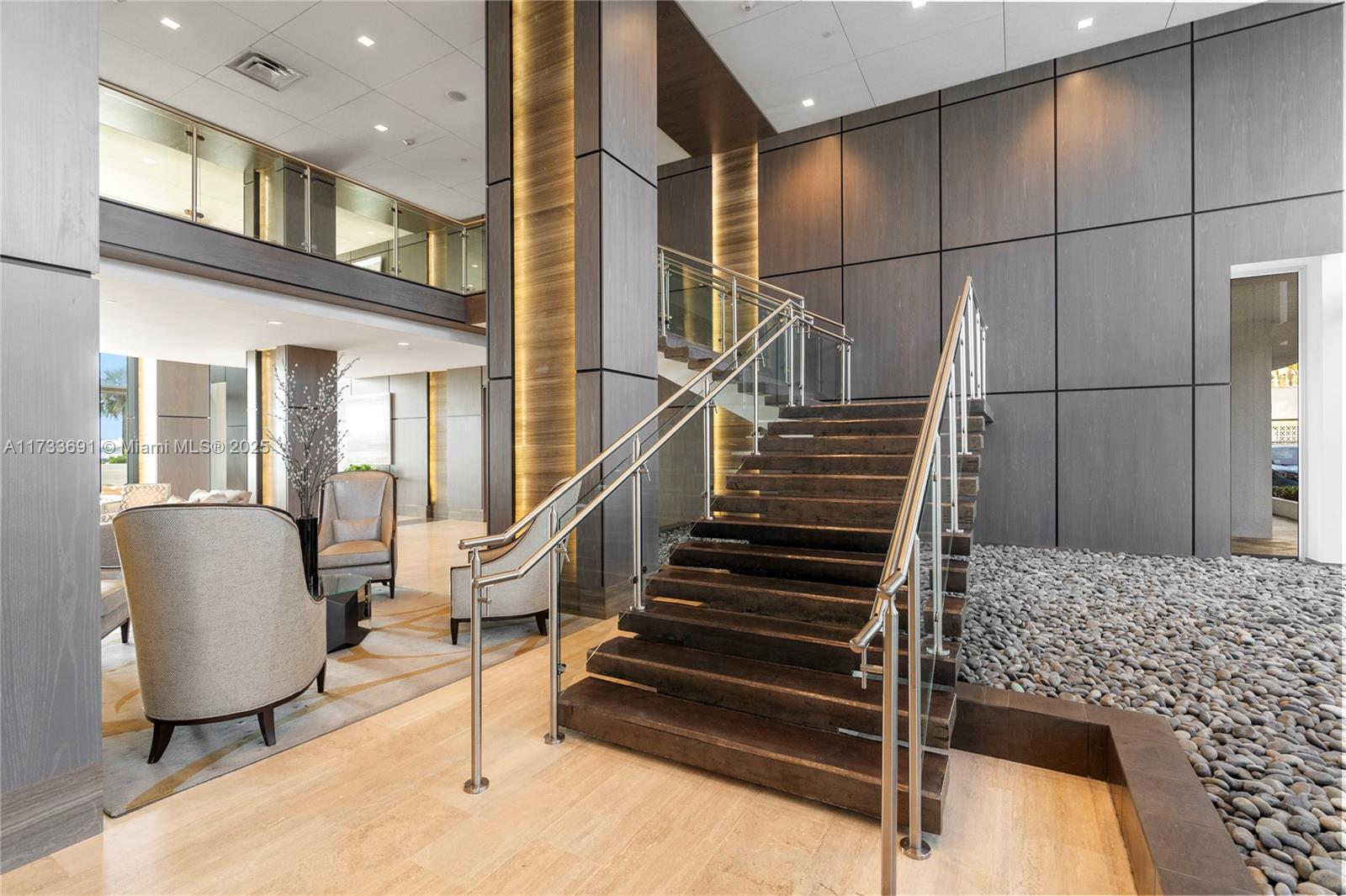 POINT OF AMERICAS PHASE I - Residential Lease