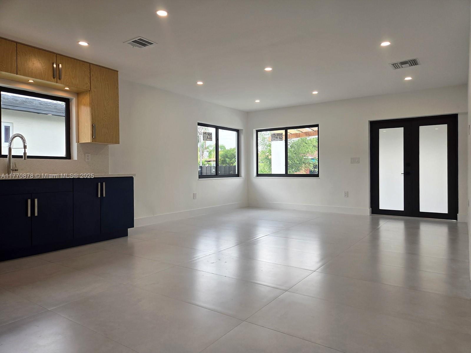 trail granada addn - Residential Income