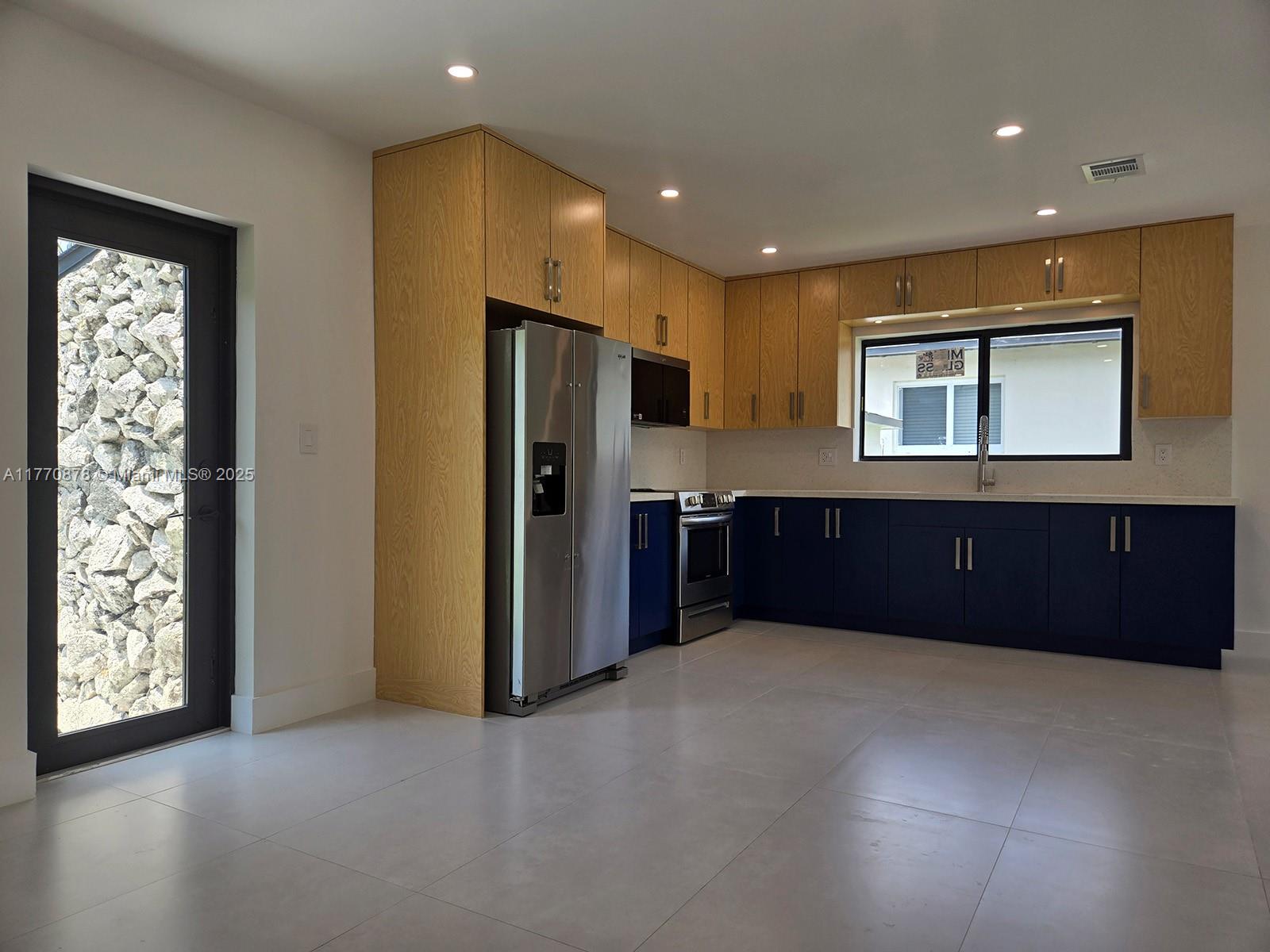 trail granada addn - Residential Income