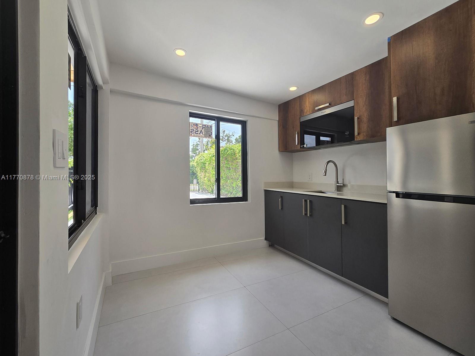 trail granada addn - Residential Income