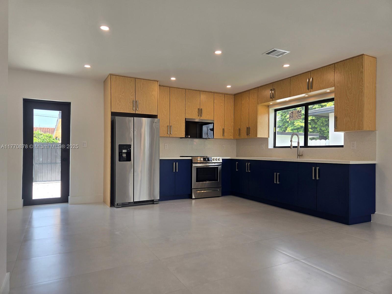 trail granada addn - Residential Income