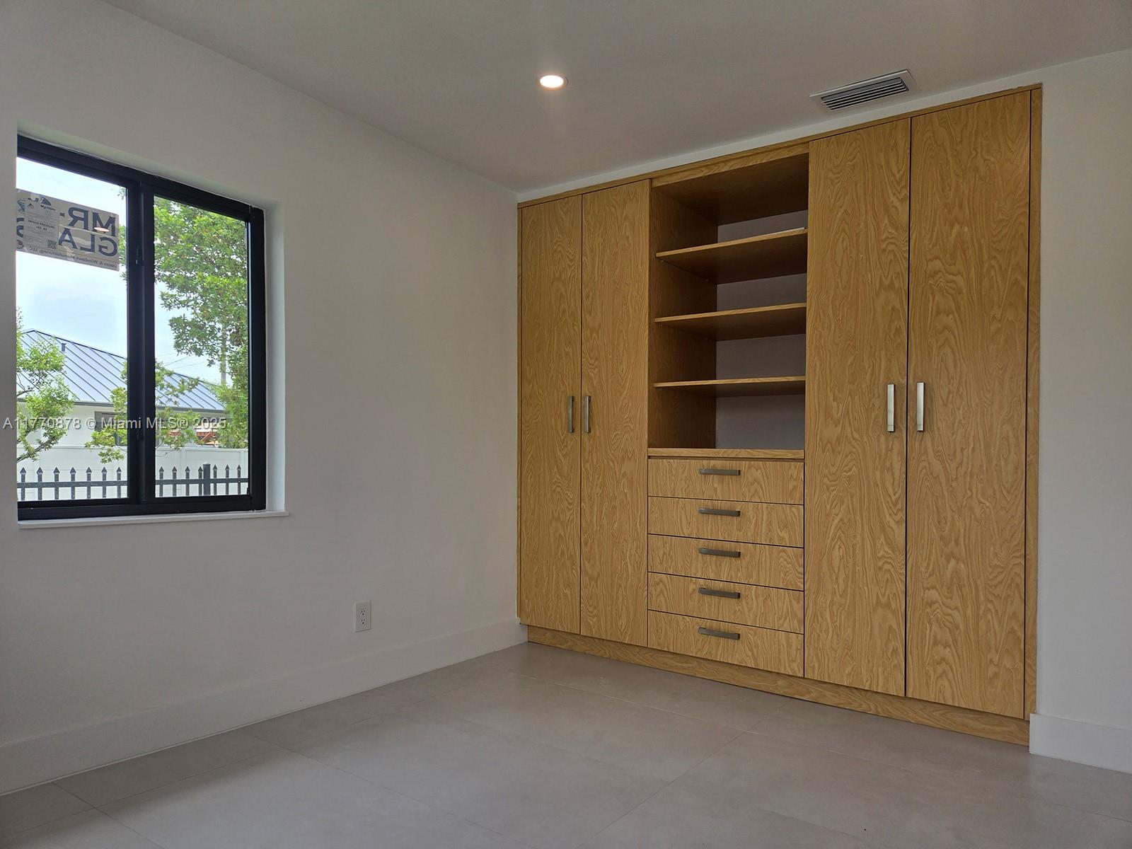 trail granada addn - Residential Income