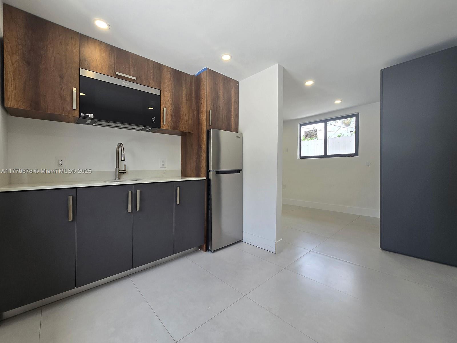 trail granada addn - Residential Income