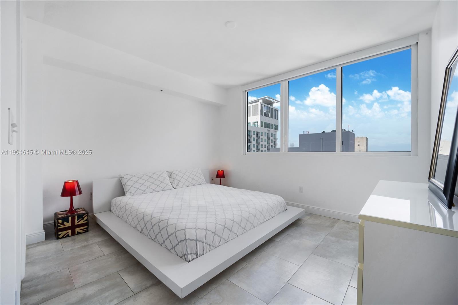 VIZCAYNE SOUTH CONDO - Residential Lease