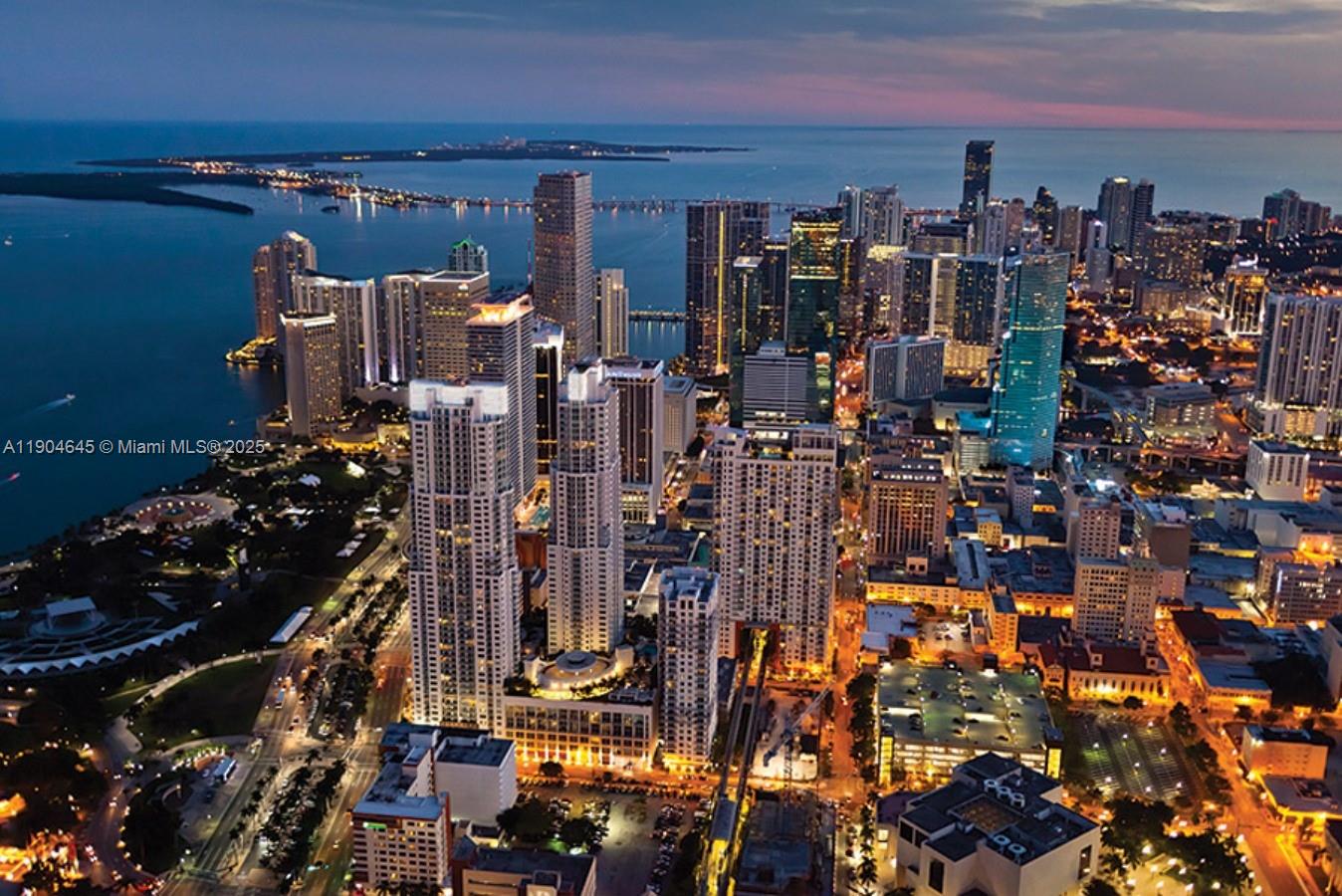 VIZCAYNE SOUTH CONDO - Residential Lease