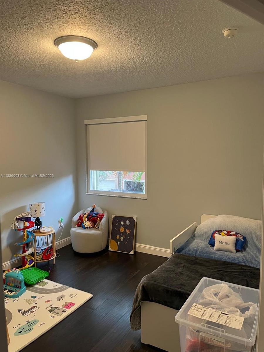 EGRET LAKES ESTATES SEC 4 - Residential